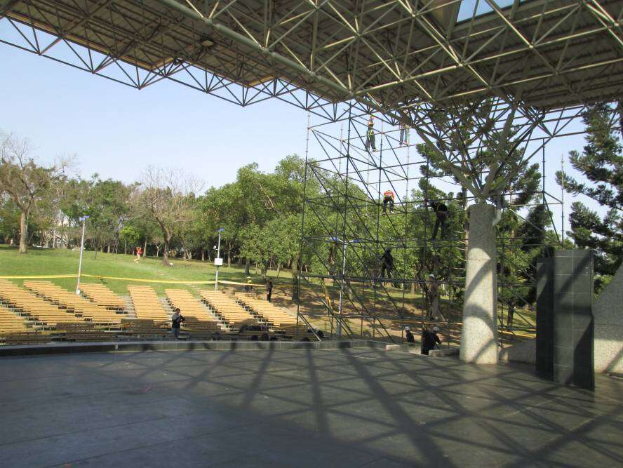 Staff Clear Crowd from Venue before Mayday Concert at Daan Forest Park