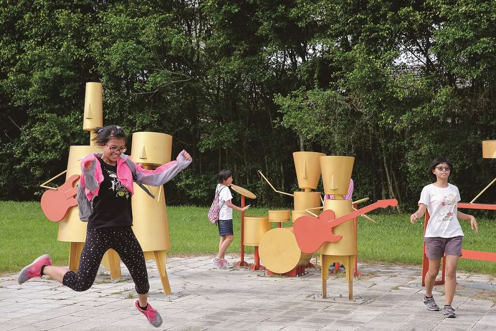 台北畫刊106年6月第593期—悠遊河濱公園　愜意享受美好時光