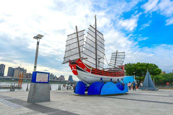 TAIPEI SUMMER 2017 Vol.08　Fun by the River! Treat Yourself at Taipei’s Riverside Park