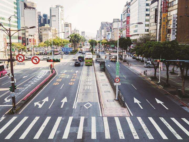 With Zhonghua Mall torn down, Zhonghua Road is now the main traffic route in Taipei City. (Photo: Business Today)