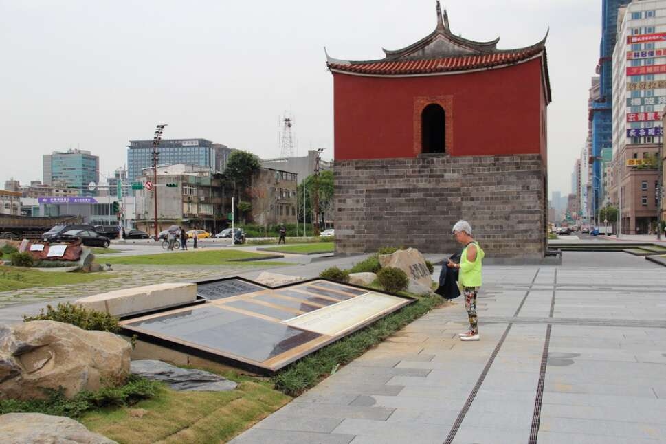 照片5.解說場域讓民眾閱讀台北城歷史軌跡
