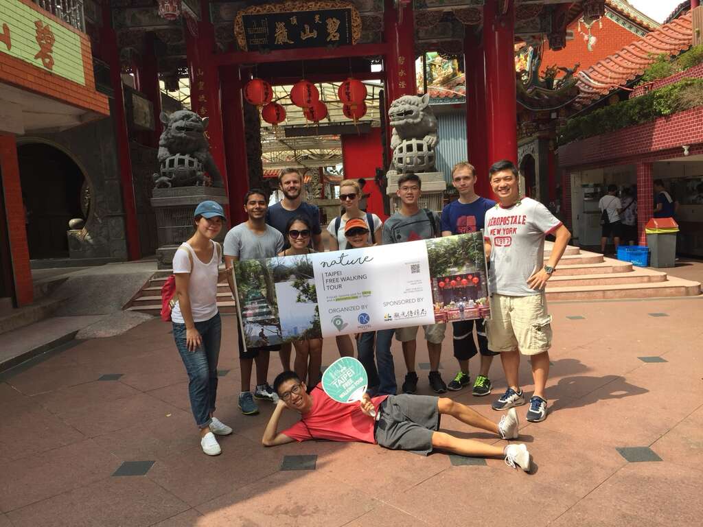 全程英文导览让外籍旅客深度探索寺庙文化、领略建筑之美