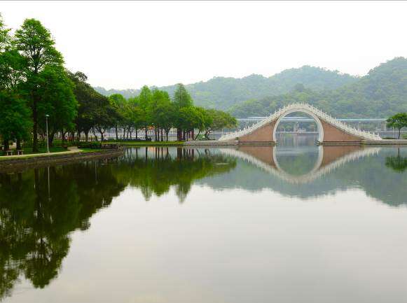 大湖公園