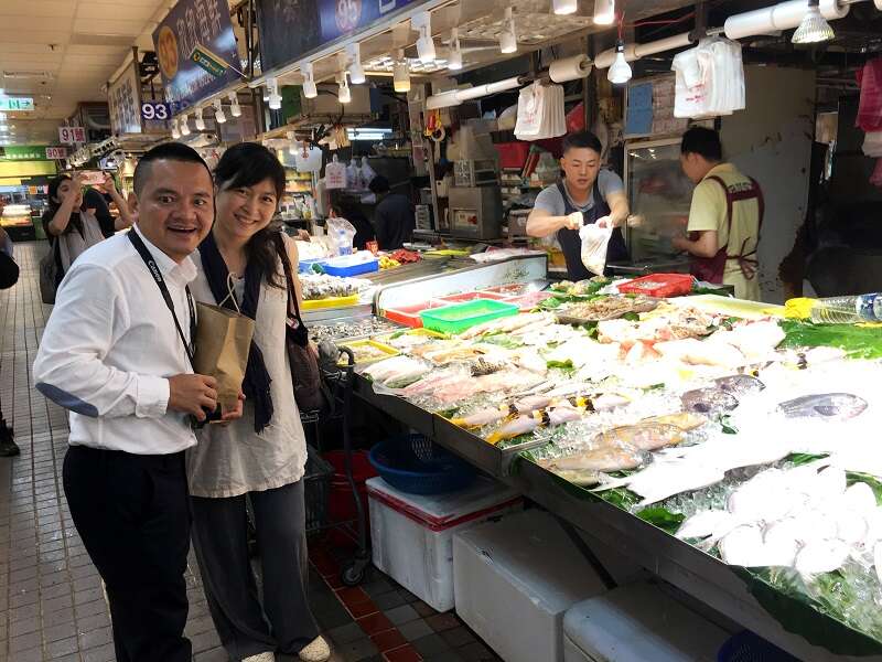 在天母逛士东市场感受台北在地生活风情