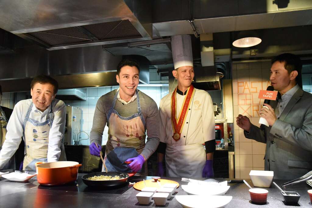 菲律宾免签开跑 北市端出「天菜」迎「宾」