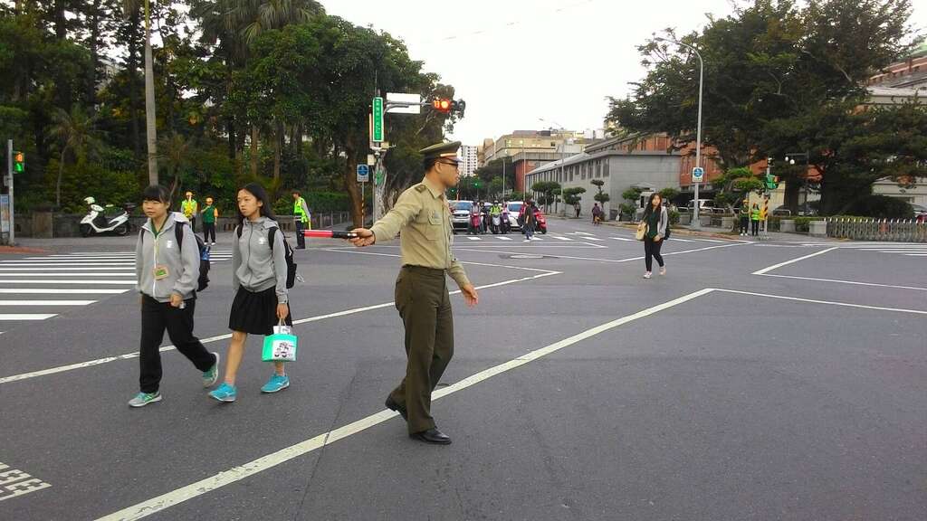 《我的Young观点》探讨「教官退出校园」议题(台北市政府教育局提供)