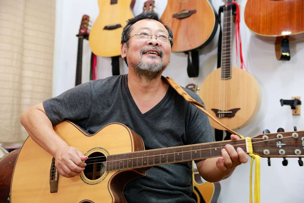 陈明章
