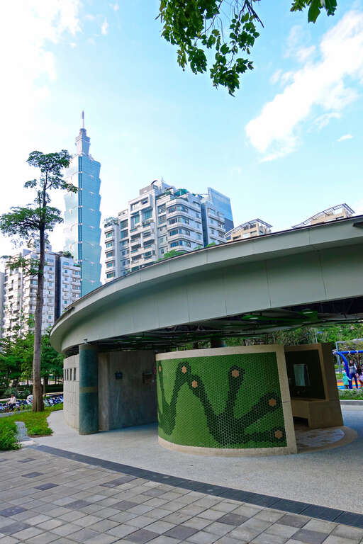 샹산공원 리모델링 오픈, 청개구리 테마파크로 선보이는 어린이 놀이터